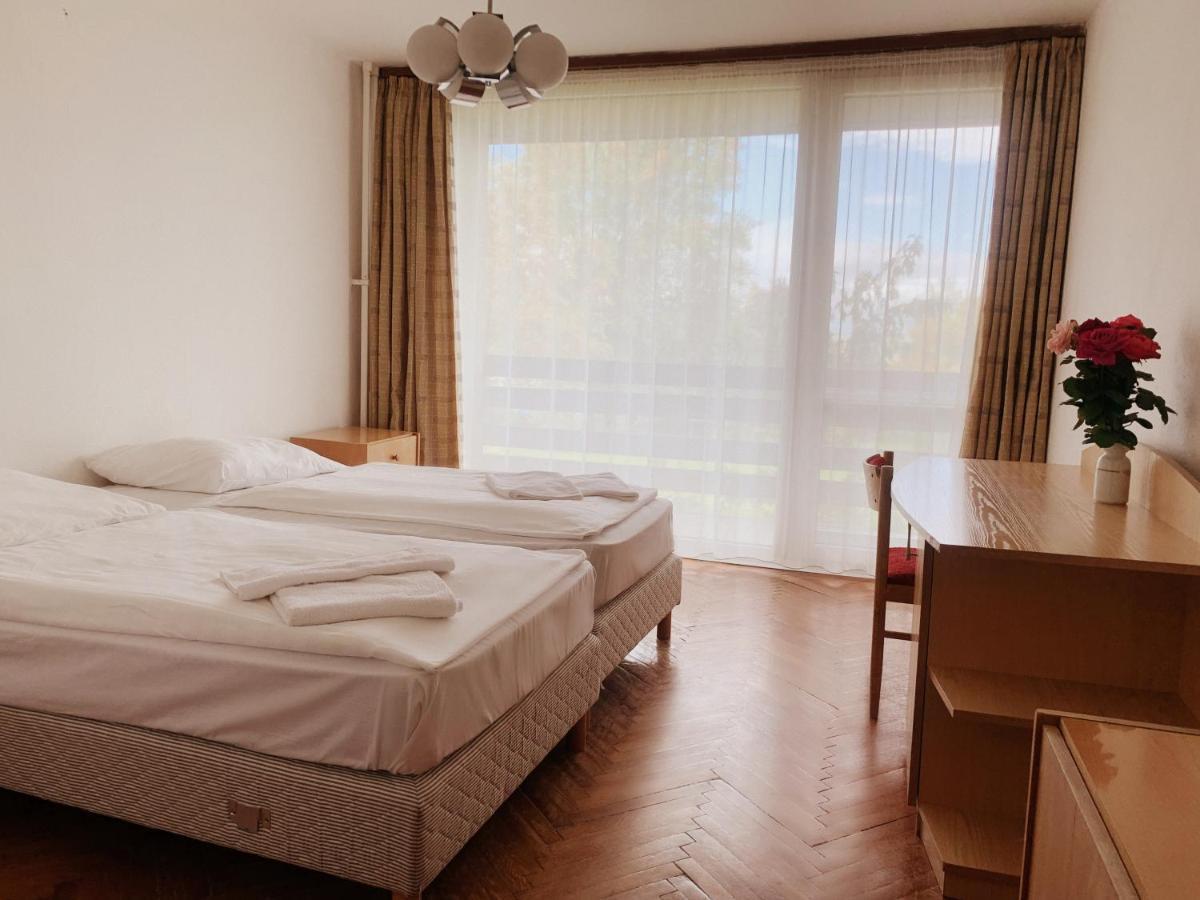 Riviera Park Hotel Balatonföldvár Esterno foto