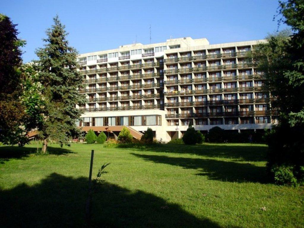 Riviera Park Hotel Balatonföldvár Esterno foto